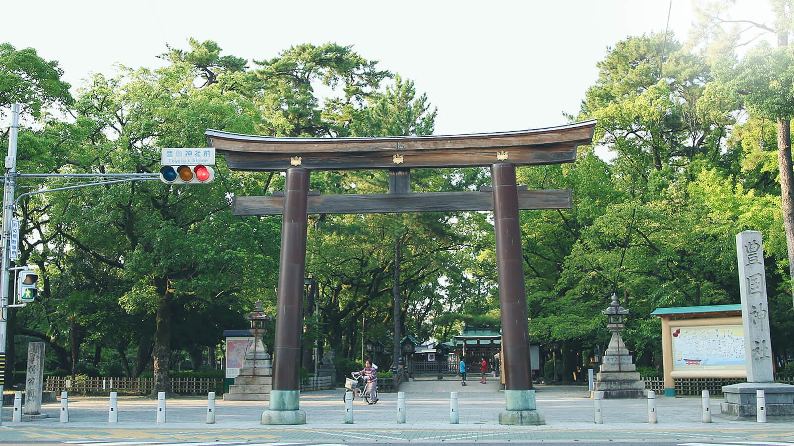豊國神社の大鳥居